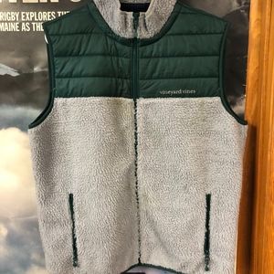 vineyard vines vest